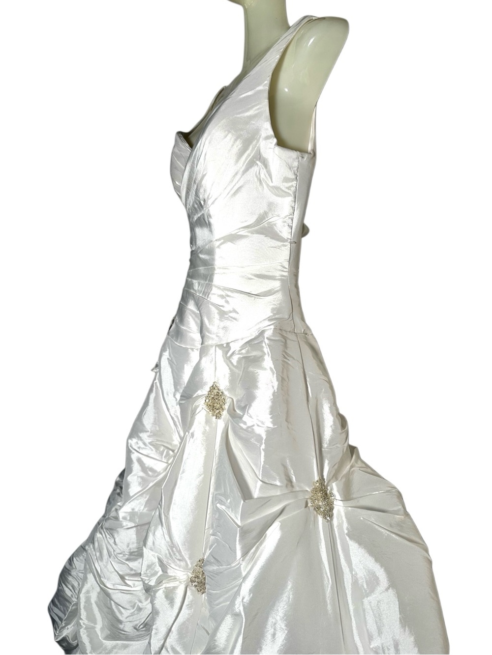 PRINCESSES FOR A DAY Stunning White Wedding Gown This Is Gorgeous Like New - Picture 4 of 14